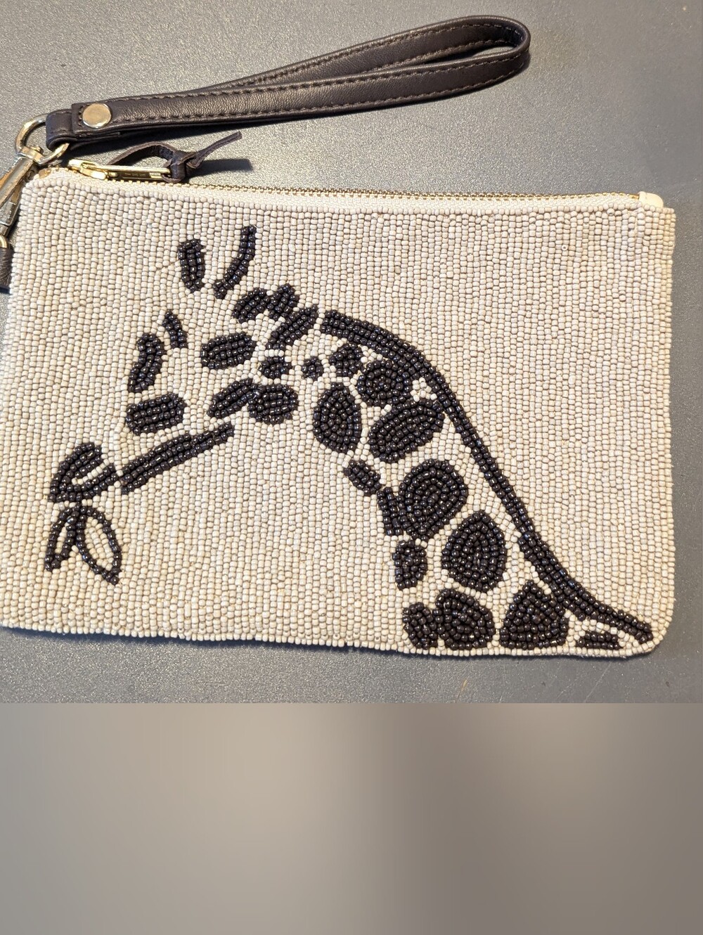 ANIMAL PRINT WRISTLET Chico’s Hand Beaded Giraffe Wallet Purse Embroidered
